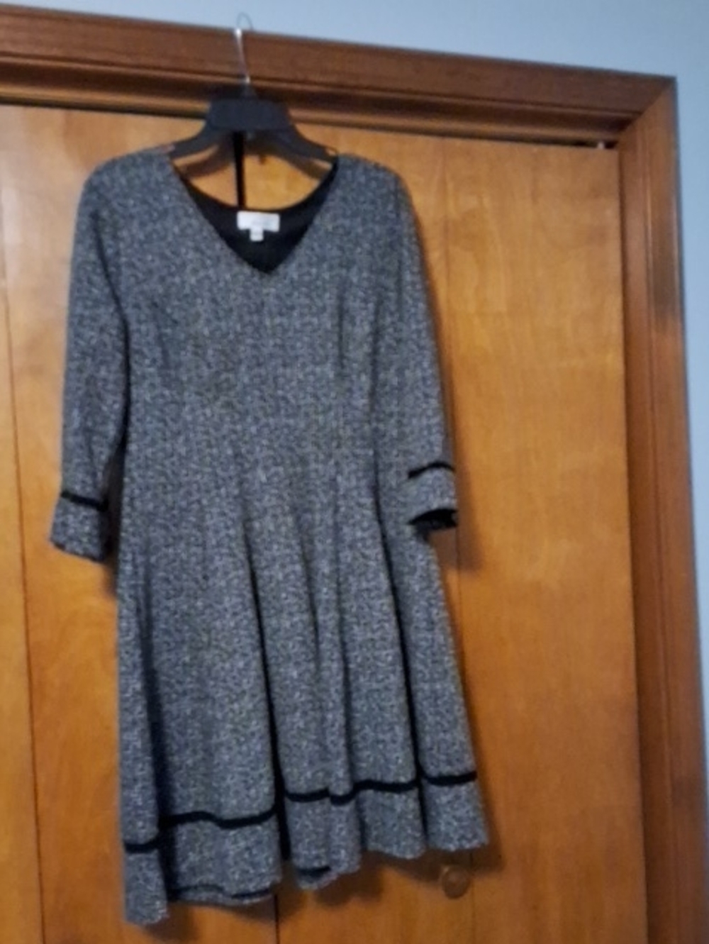 Signature by Robbie Bee Gray Textured V-Neck A-Line Dress with Black Trim
